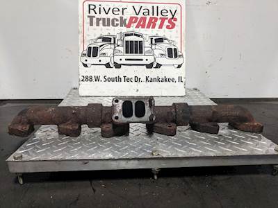 Caterpillar C7 Exhaust Manifold for a 2006 Blue Bird BB Conventional