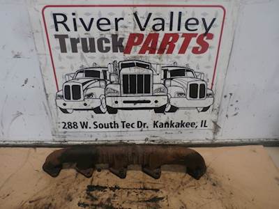 International VT365 Exhaust Manifold