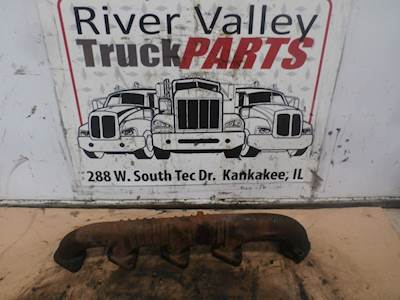 International VT365 Exhaust Manifold