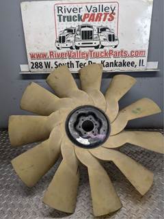 Cummins ISX Fan for a 2010 Peterbilt 386