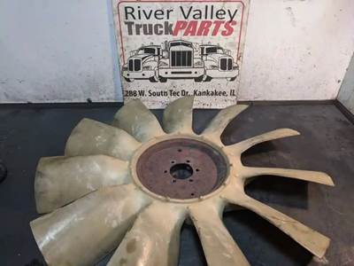 Cummins ISX Fan for a 2003 Volvo VNL