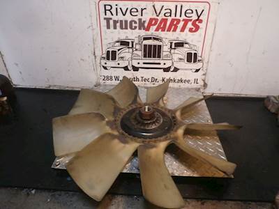 International DT466 Fan