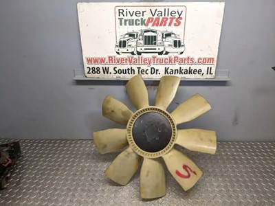 International DT466E Fan