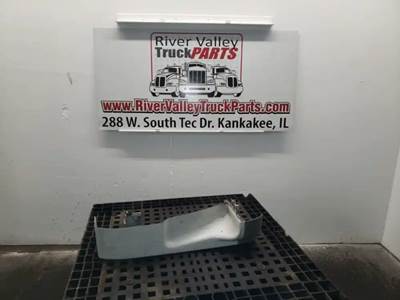 Freightliner Cascadia 125 Left Fender Extension