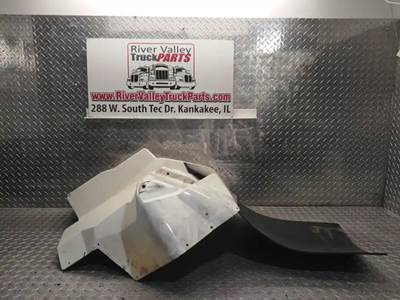 International 7400 Right Fender Extension