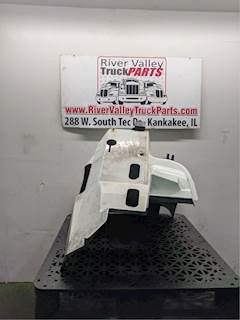 International 9400i Left Fender Extension