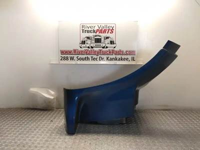 Peterbilt 587 Left Fender Extension