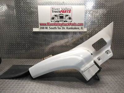 Chevrolet C5500 Right Fender
