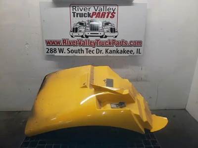 International DuraStar 4300 Right Fender