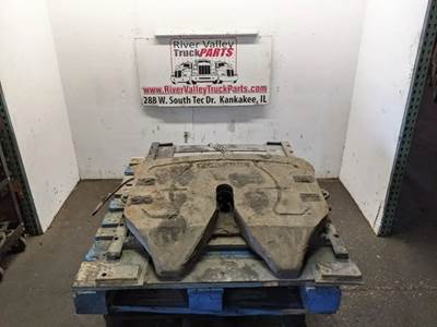 Fontaine Fifth Wheel for a Mack Universal