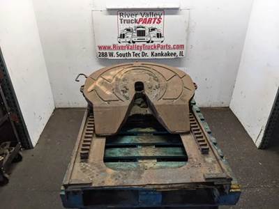 Holland Fifth Wheel for a Universal