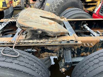 Meritor-Rockwell B 43200S1865 Tandem Cutoff for a 2005 Volvo VNL