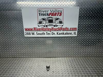 Used Detroit DD15 Injector Hold Down Clamp, Part # P-1014951