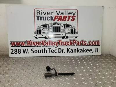 Caterpillar 3208 Fuel Injector for a 1982 Ford F700