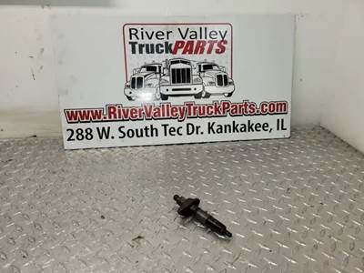 Ford 7.8L Fuel Injector for a 1987 Ford F800