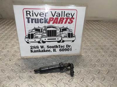 International DT360 Fuel Injector for a 1993 International 2554