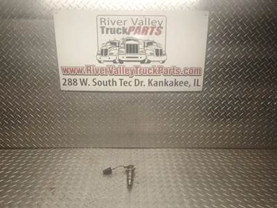 International VT365 Fuel Injector for a 2008 Ic Corporation PB105