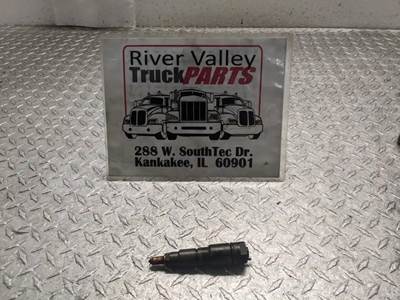 Mercedes-Benz MBE 900 Fuel Injector for a 2004 Freightliner M2 106