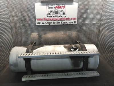 Freightliner ST120 Right Fuel Tank