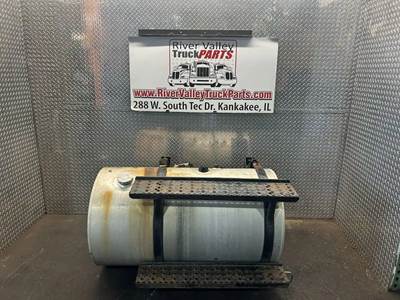 International 8600 Right Fuel Tank