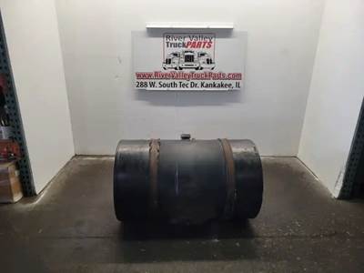 Mack LE613 Right Fuel Tank