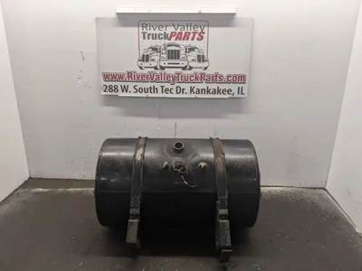 Mack LE613 Right Fuel Tank