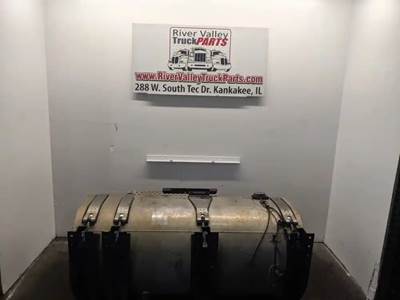 Mack Pinnacle CXU612 Left Fuel Tank for a 2018 Mack CXU612