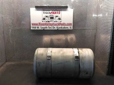 Peterbilt 387 Left Fuel Tank