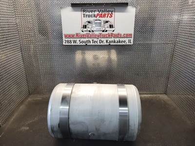 Peterbilt 579 Right Fuel Tank