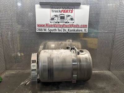 Peterbilt 587 Left Fuel Tank