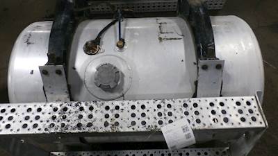 Freightliner Left Fuel Tank for a 1995 Freightliner CONVENTIONAL
