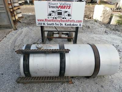 Volvo / WhiteGMC WG Left Fuel Tank for a 1993 White WG