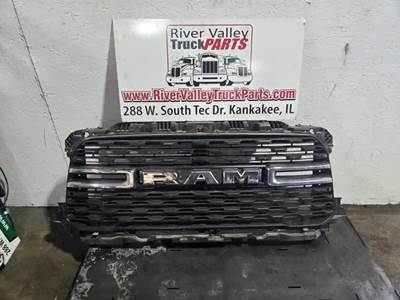 Dodge 5500 Chassis Grille for a 2023 Ram 5500 Chassis