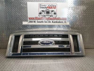 2008 Ford E-450 Super Duty Grille, Part # 250567-4, Casting # 8C24-8200-AHW