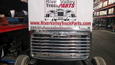 Freightliner Columbia 120 Grille