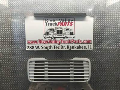 Freightliner M2 106 Grille