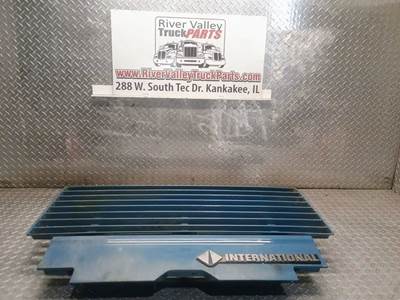 2002 International 4900 Grille, Part # 260564-4