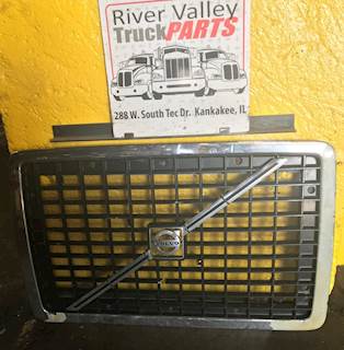 Volvo VNL Grille