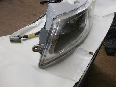 International DuraStar 4300 Headlight Assembly for a 2003 International 4300 Durastar