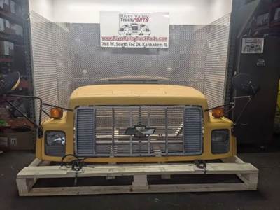 Chevrolet B7000 Hood