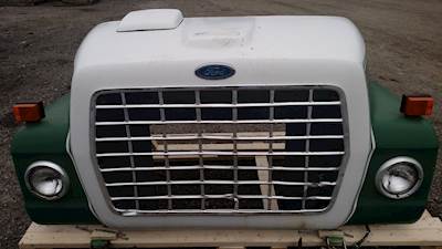 Ford LN7000 Hood