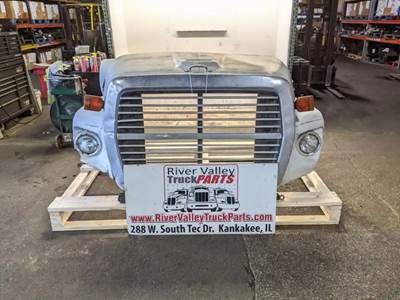 Ford LTS8000 Hood
