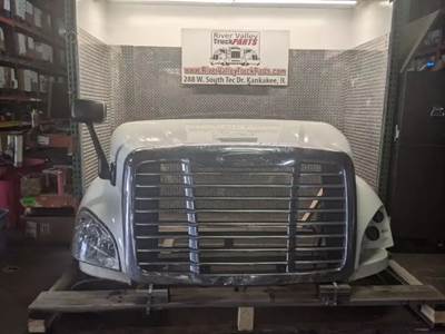 Freightliner Cascadia 113 Hood