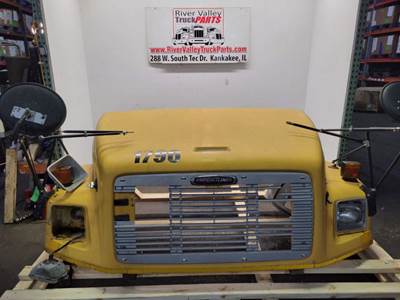 Freightliner Universal Hood