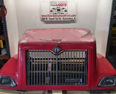 International 9400 Hood