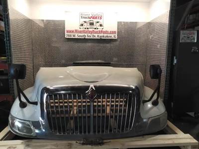 International DuraStar 4300 Hood