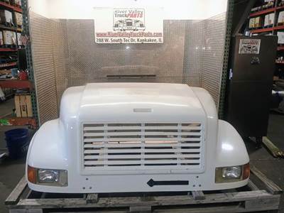 1998 International F-4900 Hood, 44" Length, Part # 260526-3