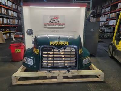 Mack Pinnacle CXU612 Hood for a 2016 Mack CXU612