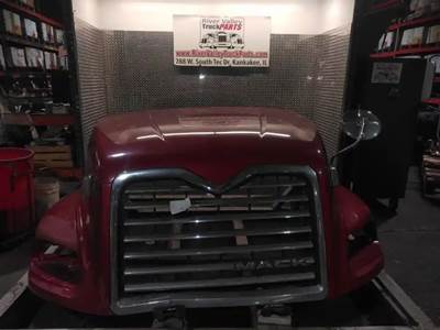 2011 Mack Pinnacle CXU613 Hood, Part # 240620