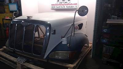 Peterbilt 387 Hood